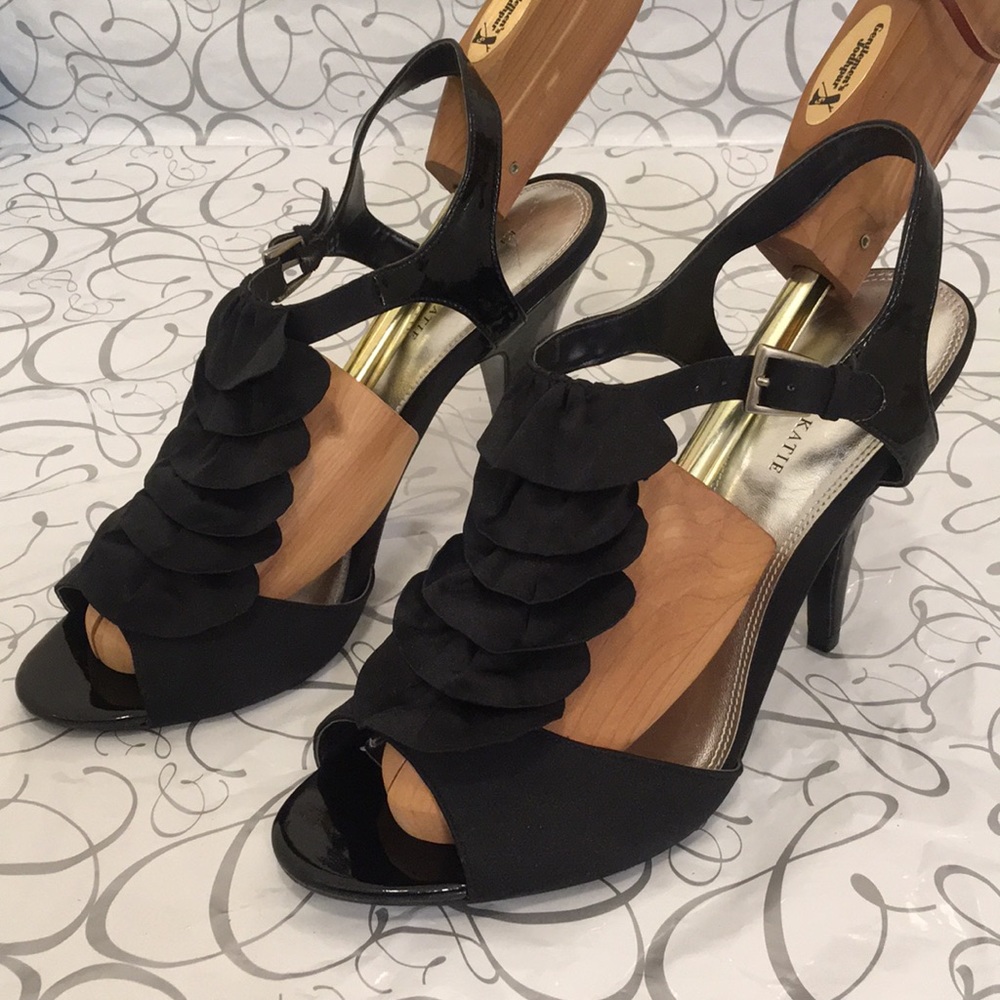 Kelly & Katie | T-strap Ruffle Heels